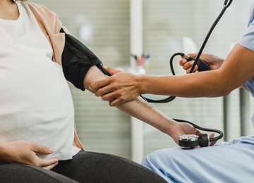 Management of High BP and Diabetes in Pregnancy doctor Meerut